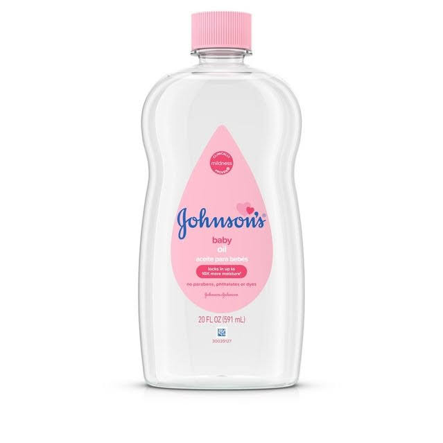 Johnson’s Baby oil – US 591ml